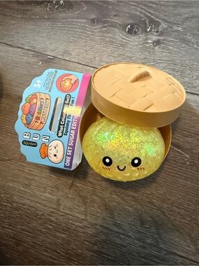 squishy dumpling, yellow glitter